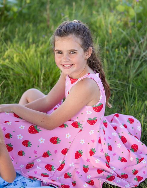 E L S I E - Girls Pink Strawberry Garden Dress